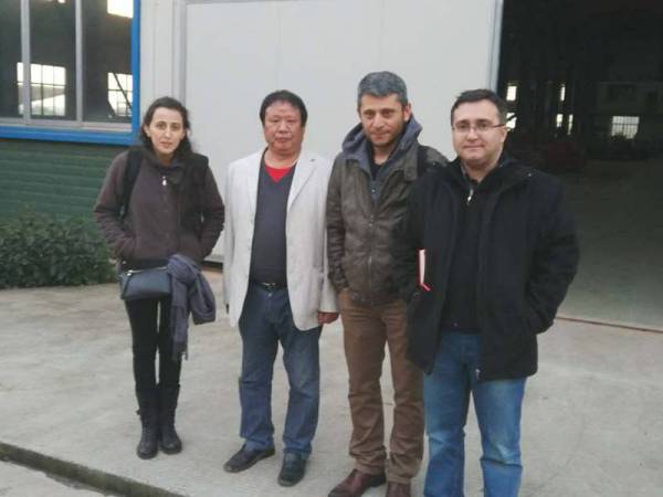 外国客户莅临公司考察